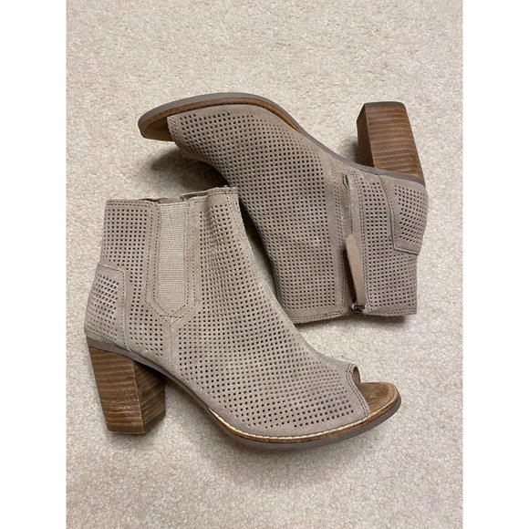 TOMS Majorca Perforated Booties Size 8 - Picture 3 of 8